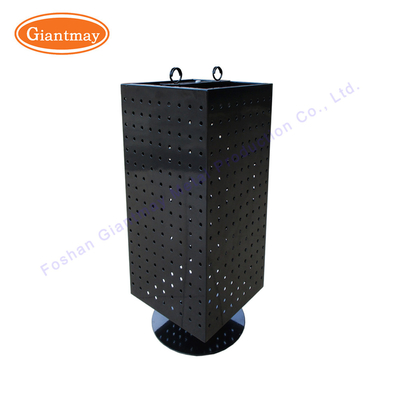 Os acessórios da cremalheira da corrente chave estão a exposição superior contrária de Pegboard